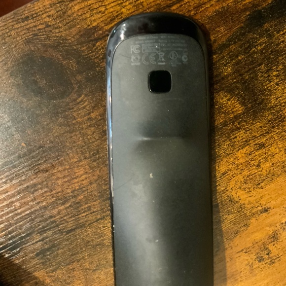 Rare: Logitech Harmony: Ultimate One Remote with Hub ( 2 available) - Picture 3 of 11